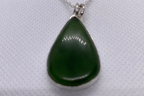NEPHRITE JADE Pendant Necklace