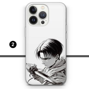 Puede incluir: Una funda transparente para tel&eacute;fono con una ilustraci&oacute;n en blanco y negro de un personaje del anime Ataque a los Titanes. El personaje sostiene una espada y tiene una expresi&oacute;n seria en su rostro.