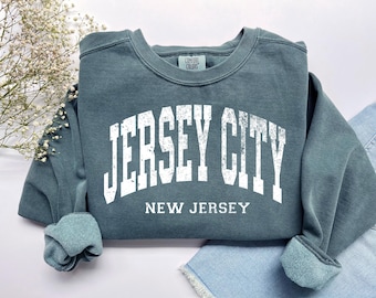 Jersey City New Jersey Sweatshirt: Vintage Collegiate Crewneck