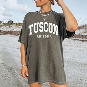 Distressed Tucson Arizona T-Shirt: Retro College Tee