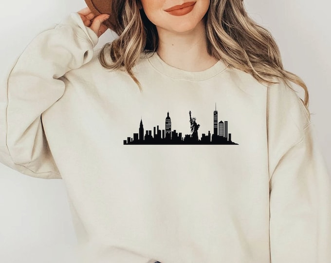 New Yorker Sweatshirt, NYC Skyline Tee, New York Silhouette Shirt, NYC City Clothes, New York Lover Gifts  S452