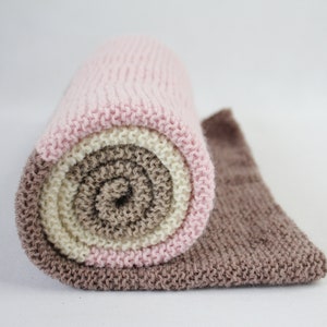 Handgestrickte Babydecke/ Kinderwagendecke Unikat aus weicher Merino/Babyalpaka Wolle. 4 Farben Bild 1