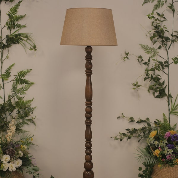 Lámpara de pie de nogal, lámpara de mediados de siglo, lámpara de pie de madera, lámpara de colección hecha a mano, regalo exclusivo