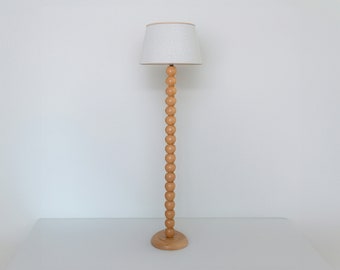 Lámpara de pie de mediados de siglo, lámpara de pie vintage de nogal para sala de estar, lámpara de madera retro con pantalla vintage, lámpara de pie minimalista para dormitorio