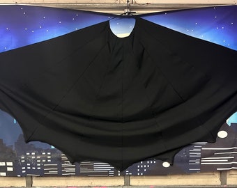 Superhero Cosplay Cape: Fabric Costume