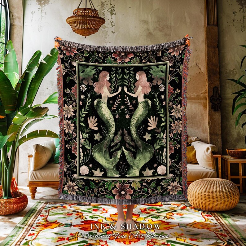 Enchanted Ocean Mermaid Floral Sea Life Blanket Emerald Green Whimsical Coastal Cottagecore, Art Nouveau Underwater Fantasy Tapestry Throw imagen 2