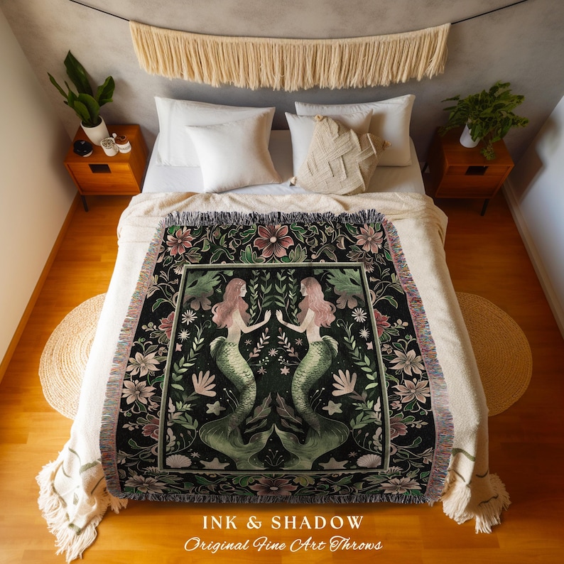 Enchanted Ocean Mermaid Floral Sea Life Blanket Emerald Green Whimsical Coastal Cottagecore, Art Nouveau Underwater Fantasy Tapestry Throw imagen 3