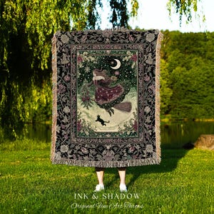 Snowy Magic Celestial Witch Blanket | Gothic Magic Black Cat Woven Tapestry Broomstick Ride Moon Stars Botanical Frame Mystical Folklore Art immagine 1