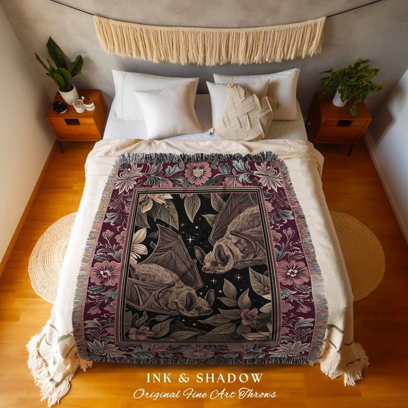 Romantic Victorian Gothic Bat Blanket Whimsical Dark Floral Baroque Forestcore | Ethereal Botanical Woodland Cottagecore Art Tapestry Throw bild 1