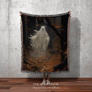 Macabre Decor Vintage Ghost Blanket Halloween | Fall Aesthetic Vintage Ghost Art Woven Tapestry Halloween Decor Dark Academia Ghost Blanket imagen 6