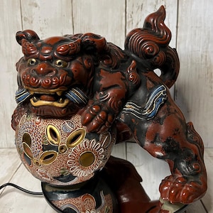 Japanese Shishi Dragon Lion Kutani Porcelain Statue