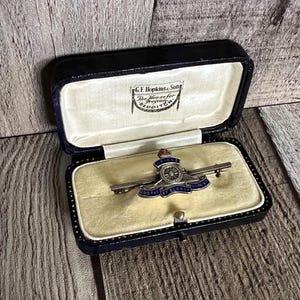 WWII British Artillery Silver Badge