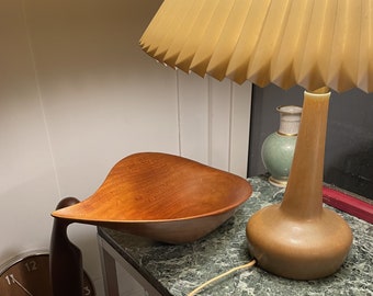 Poul Knudsen (1933 - 2006) nice organically shaped bowl of solid teak, signed monogram