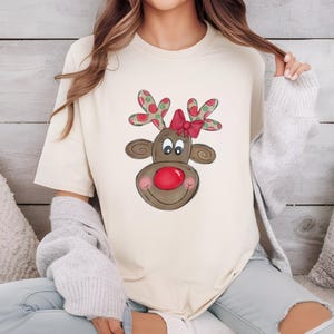 Reindeer Christmas T-Shirt: Festive Holiday Tee