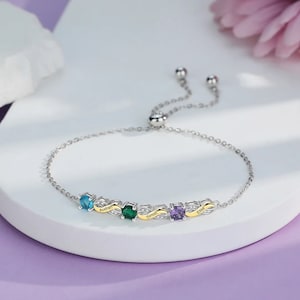 Custom Infinity Bracelet with 2-5 Birthstones Personalized Family Bracelet for Mom for Wife
