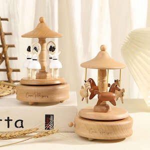 Caja de música de madera, caja de música grabada, caja de música con nombre personalizado, caja de música para niños, carrusel musical, regalo para bebé recién nacido, regalo de Navidad, regalo de primer cumpleaños