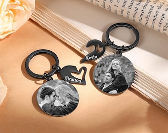 Personalized Heart Puzzle Matching Keychain,Couple Keychain with Photo,Engraved Name Keychain,Photo Keychain,Valentine's Day Gift For Him