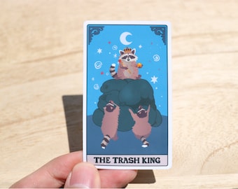 Wasbeer Prullenbak Koning Tarotkaart, Trash Panda Tarot, Sticker Wasbeer Meme, Grappige stickers, Laptop Stickers, Kindle Stickers, e-reader Sticker.