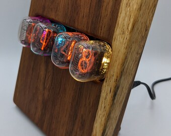 Nixie Clock - Solid Kiaat (Muninga) w/Black Walnut Back