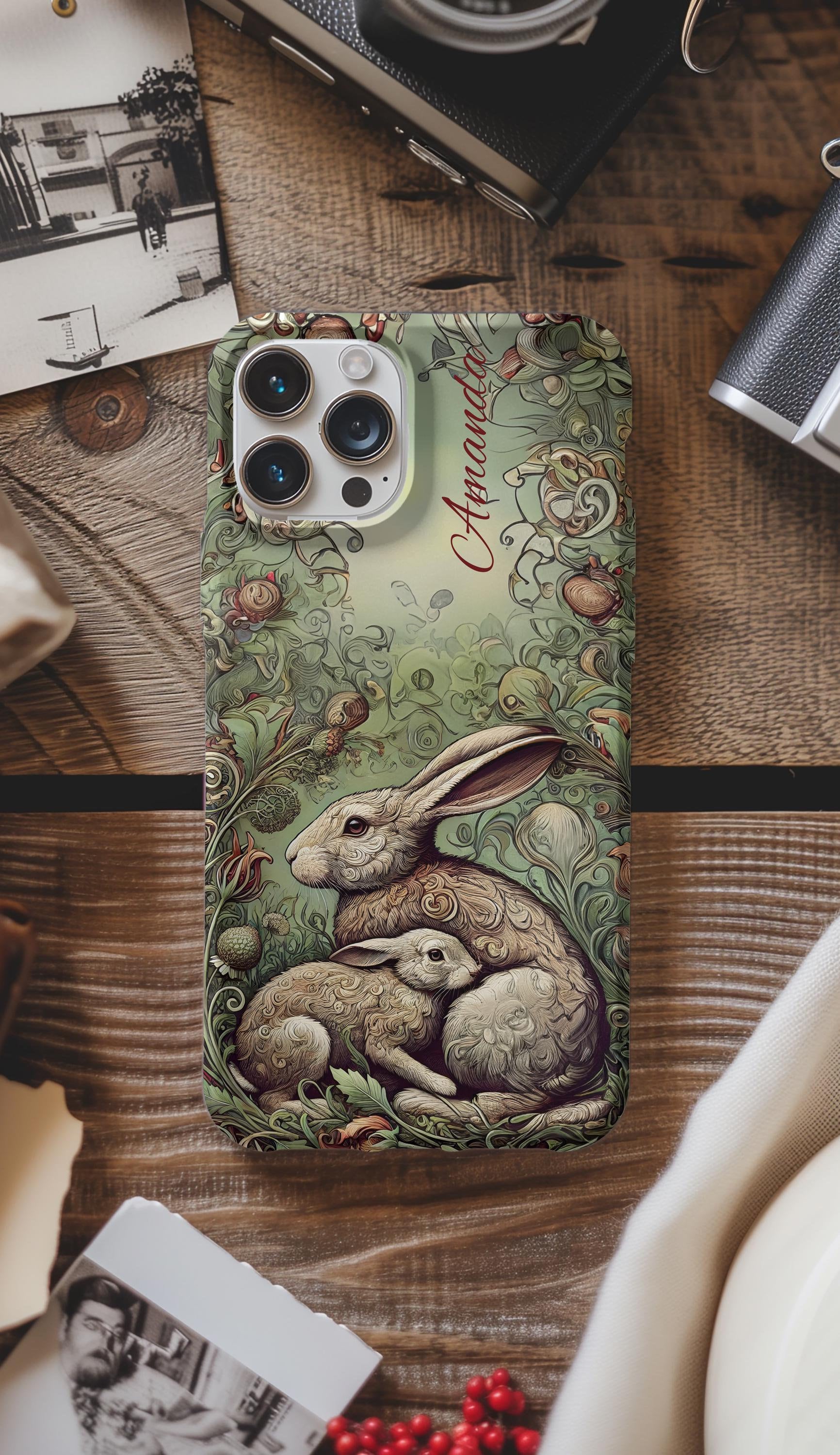 Door William Morris geïnspireerd stoer telefoonhoesje, vintage konijn en baby, art nouveau, natuur, natuurliefhebber cadeau, cadeau voor moeder, elegant, duurzaam