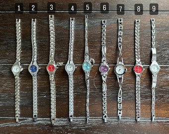 Deadstock Vintage Y2K Silber zierliche Skinny Armbanduhr, Retro Uhr, Vintage kleine Uhr, Y2K Uhr, Geschenke für sie Unisex