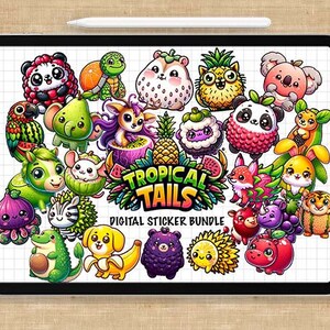 Può includere: Un pacchetto di adesivi digitali con una varietà di illustrazioni a tema tropicale. Gli adesivi presentano animali, frutta e piante in colori vivaci e stili di cartoni animati. Il testo "Tropical Tails Digital Sticker Bundle" è visualizzato nella parte inferiore dell'immagine.