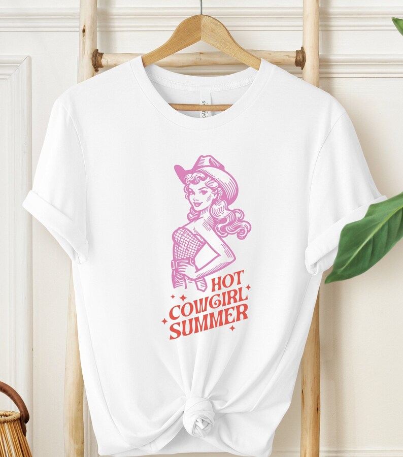 HOT COWGIRL SUMMER OVERSIZED GRAPHIC TEE