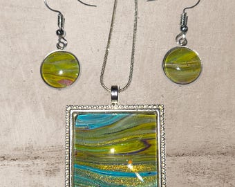 Abstract Fluid Art Jewelry Set: Complementary Necklace with Earrings