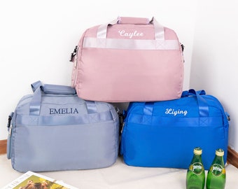Personalized Bridesmaid Bags, Bridesmaid Favors, Party Favors, Graduation Favors, Overnight bags, Weekender Bags, Gym Bags, Duffle Bags.