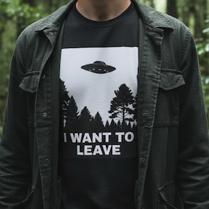 Ich möchte UFO-T-Stück verlassen |  Schwarzes UAP Alien T-Shirt