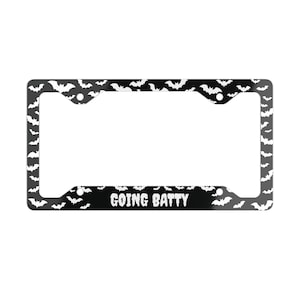 Personalized Bat Metal License Plate Frame, Car Decor, Spooky Accessories, Gift for Spooky Season, Halloween Lover&#39;s Gift, Car Accessory