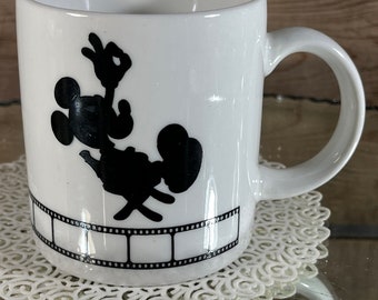 Mickey Mouse Walt Disney Taza Taza de café Coleccionable MGM Studios Silueta Vintage Director de cine de cerámica