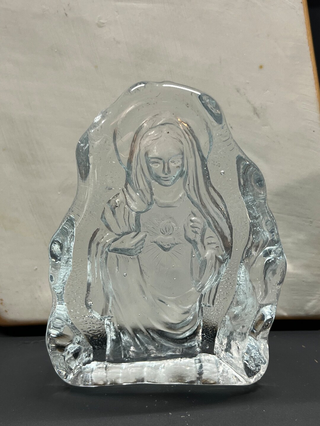 ガラス ペーパーウェイト シーン 宗教的 聖母マリア マドンナ 聖心
