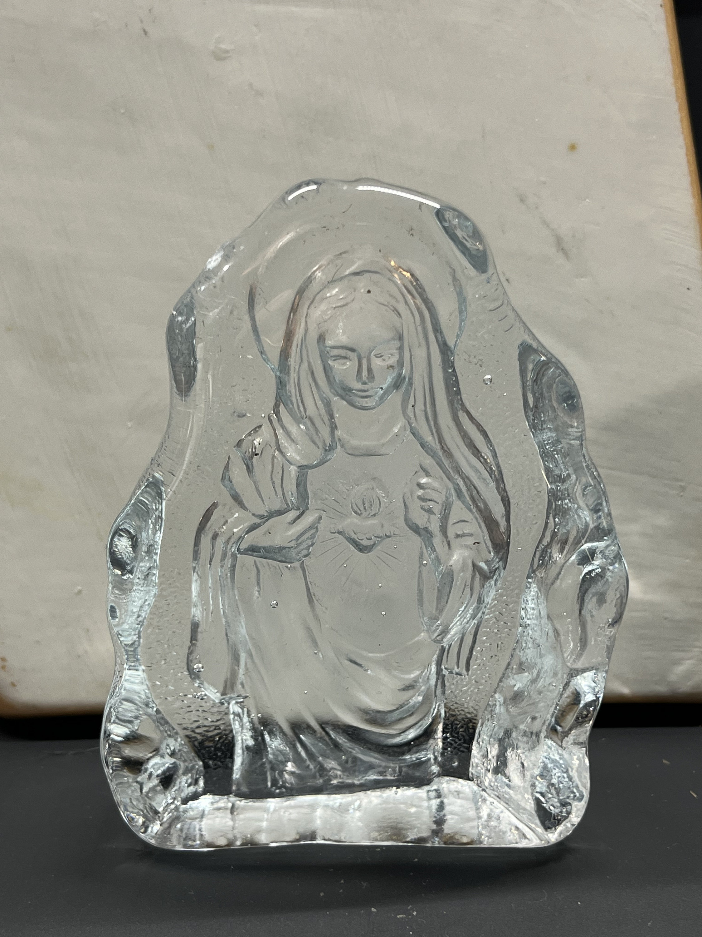 ガラス ペーパーウェイト シーン 宗教的 聖母マリア マドンナ 聖心