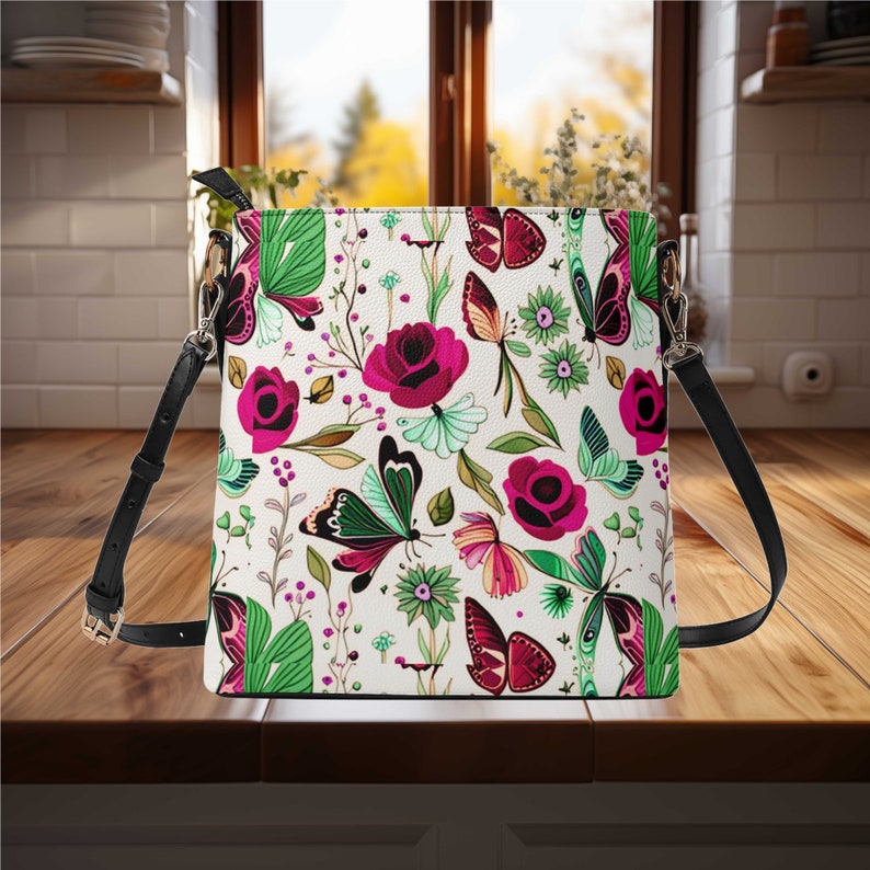 Women's PU Bucket Bag Shoulder Bag purse tote Beautiful cute spring summer Floral flower botanical cottagecore roses butterfly design zdjęcie 2