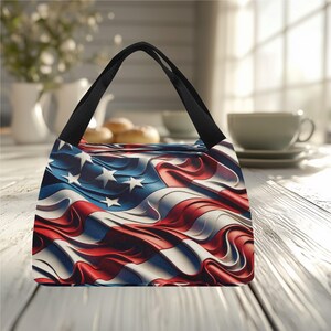 Bolsa de almuerzo portátil, divertida y linda, con un diseño único de bandera estadounidense. Ideal para la playa o un picnic. Un regalo ideal.