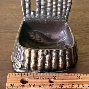 Vintage Bronze Fishing Creel Paperweight Trinket Box 1920s - Etsy Israel Vintage Bronze Fishing Creel Paperweight Trinket Box 1920s - Etsy Israel