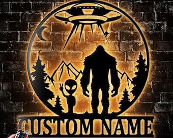 Personalized Bigfoot and Alien Under The Moon Metal Wall Decor With Led Light Alien Metal Sign Decoration For Living Room Abduction UFO Gift