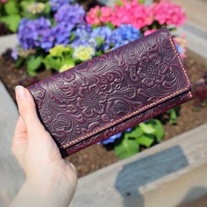 Handmade Carved Leather Wallet for Women | Embossed Long Wallet | Boho Clutch | Purple Leather Wallet | Elegant Gift for Her Birthday