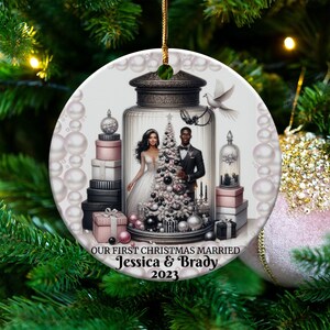 First Christmas Married Ornament - Mr und Mrs Christmas Ornament - Unser erstes Weihnachten verheiratet als Mr und Mrs Ornaments - personalisiert
