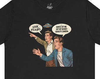 Worst Quality Camera UFO T-Shirt Funny Alien Sighting Tee Blurry UFO Photo Joke Sci-Fi Conspiracy Humor Shirt Black White Red Navy