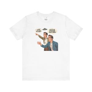 Worst Quality Camera UFO T-Shirt Funny Alien Sighting Tee Blurry UFO Photo Joke Sci-Fi Conspiracy Humor Shirt Black White Red Navy White