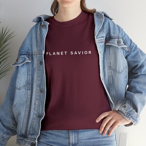 Umwelt-Shirt, Planet Retter Maroon Tee, Natur-Liebhaber-Geschenk, Save the Earth Tshirt, Klimawandel, Aktivist, Ökologie-Shirt
