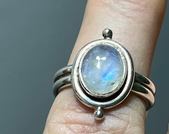 Rainbow Moonstone, Sterling Silver Ring, size 5 & 6, Vintage 90's New Never worn, Gifts for her, Lunar Magic stones