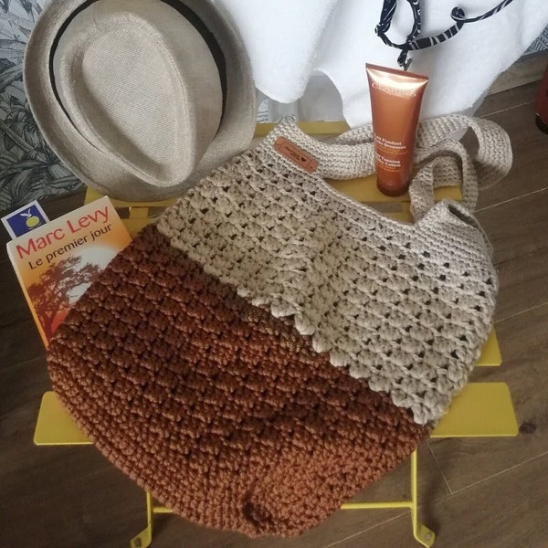 Sac fourre-tout ,  sac grand mère , fait main au crochet, totebag, sac de plage en coton