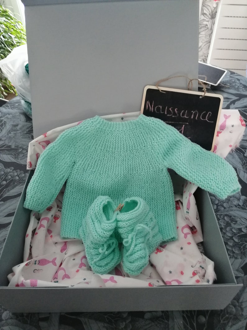 Brassière et chaussons bébé fait main en laine, cadeau de naissance, layette, Vert