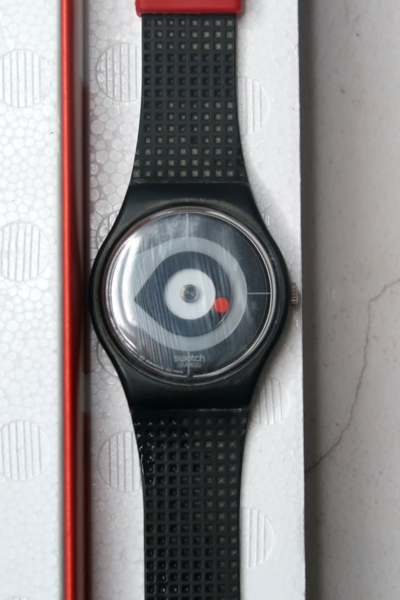 Vintage 1995 Swatch ‘Point of View’ Swatch POINT OF VIEW GZ146 1995 - Auction Swatch History  main image 4