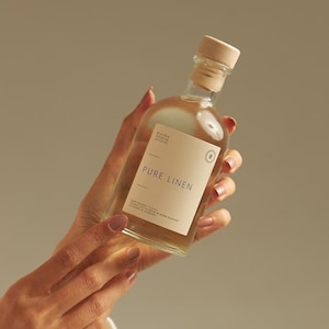 Room fragrance with scented sticks | 250ml glass bottle | Air freshener | Home accessories | Mother&#39;s Day, birthday gift | Pure Linen