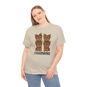 Camiseta con Perritos Yorkshire Toy – Diseño "Charming"