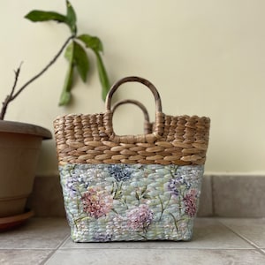 Wasserhyazinthe Handgemachte Korbtasche mit Decoupage